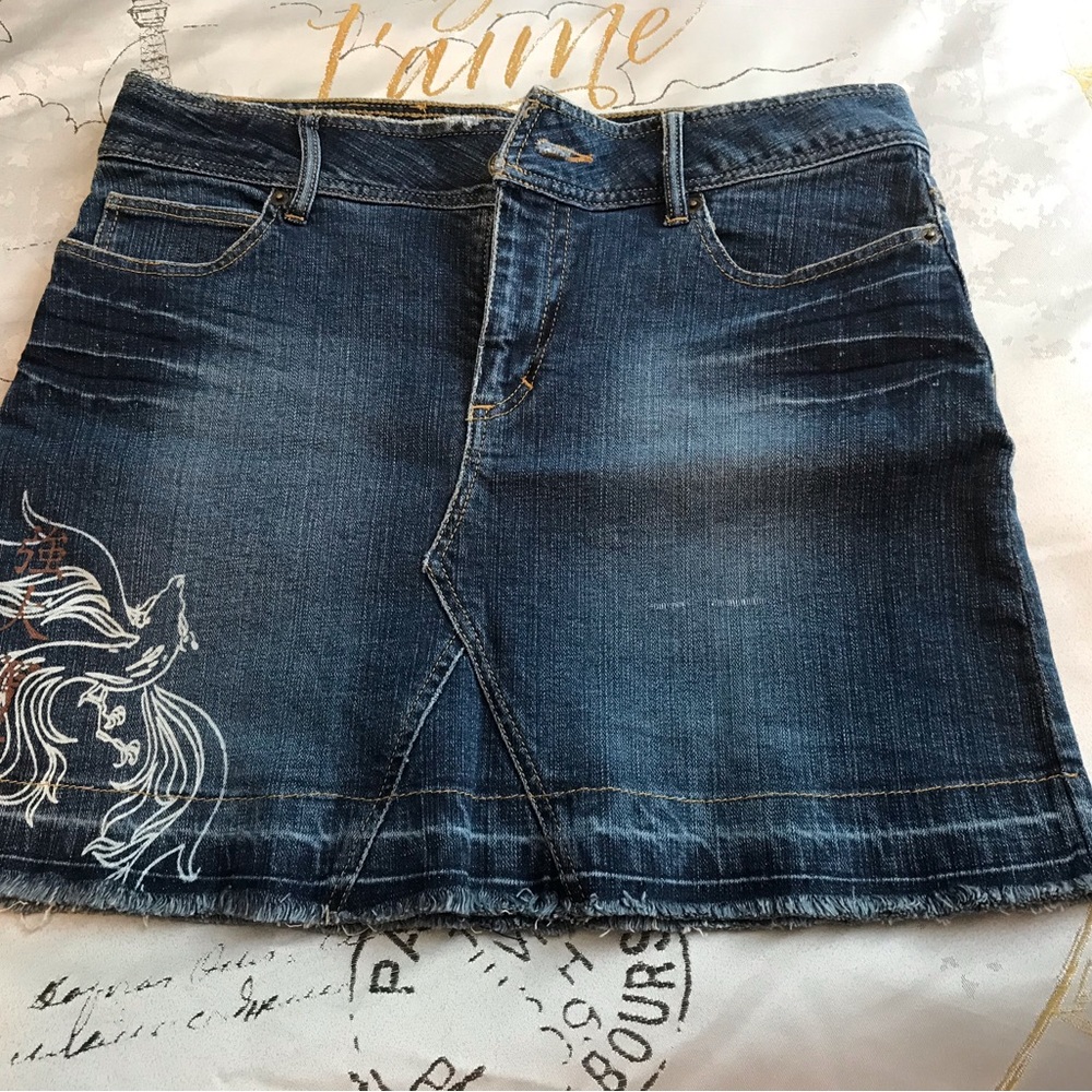 DISNEY ~ PIRATES OF THE CARIBBEAN  SKIRT ~ SIZE 10